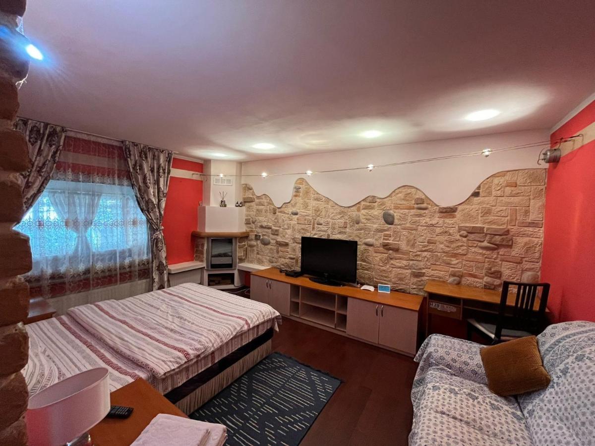Apartament Central Targu Neamt Exterior photo